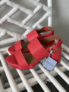 Aerosoles Camilia Women's Comfort Platform Heel Shoes Round Toe Coral Size 9